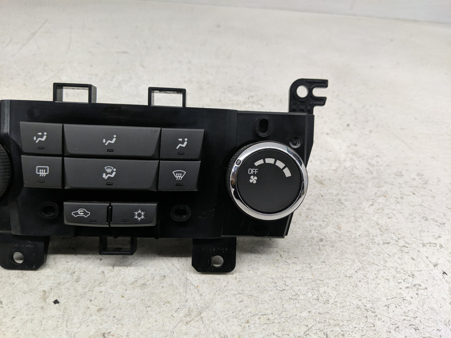 2011-2012 Chevrolet Cruze Climate Control Module Temperature AC/Heater Replacement P/N:95017054 Fits Fits 2011 2012 OEM Used