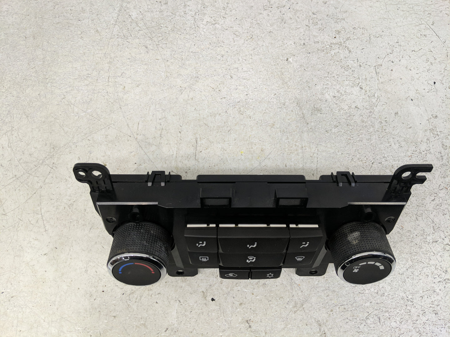 2011-2012 Chevrolet Cruze Climate Control Module Temperature AC/Heater Replacement P/N:95017054 Fits Fits 2011 2012 OEM Used
