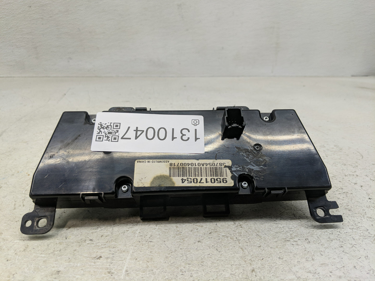 2011-2012 Chevrolet Cruze Climate Control Module Temperature AC/Heater Replacement P/N:95017054 Fits Fits 2011 2012 OEM Used