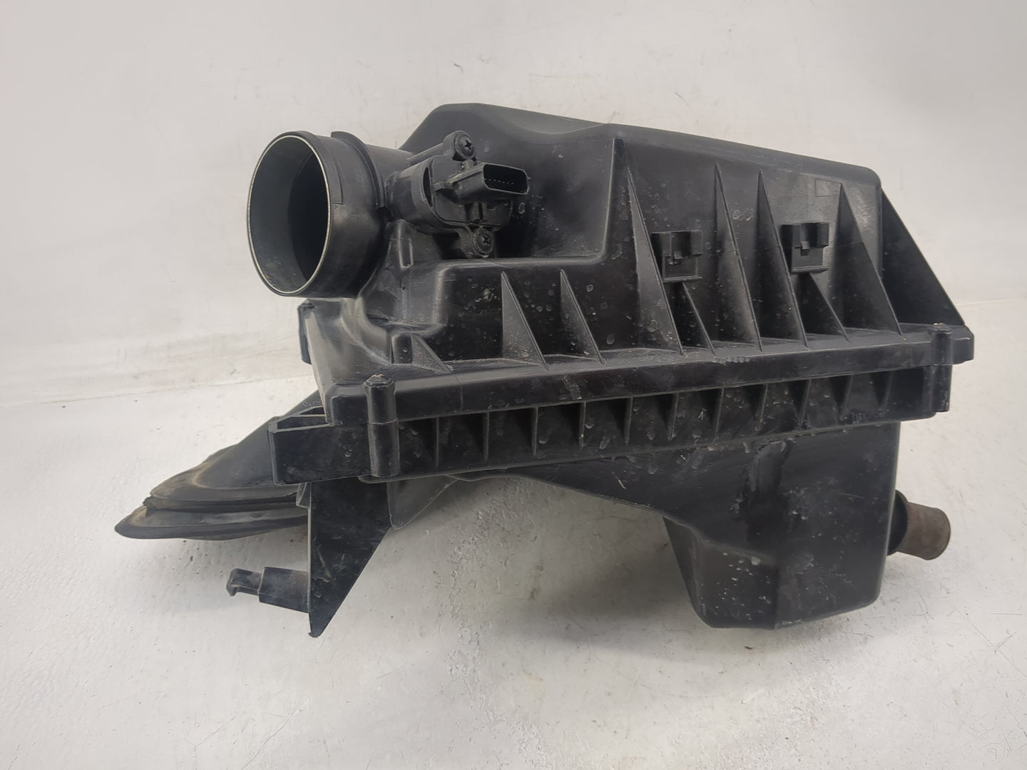 2011-2011 Chevrolet Cruze Air Cleaner Intake-duct Hose Tube - Oemusedautoparts1.com