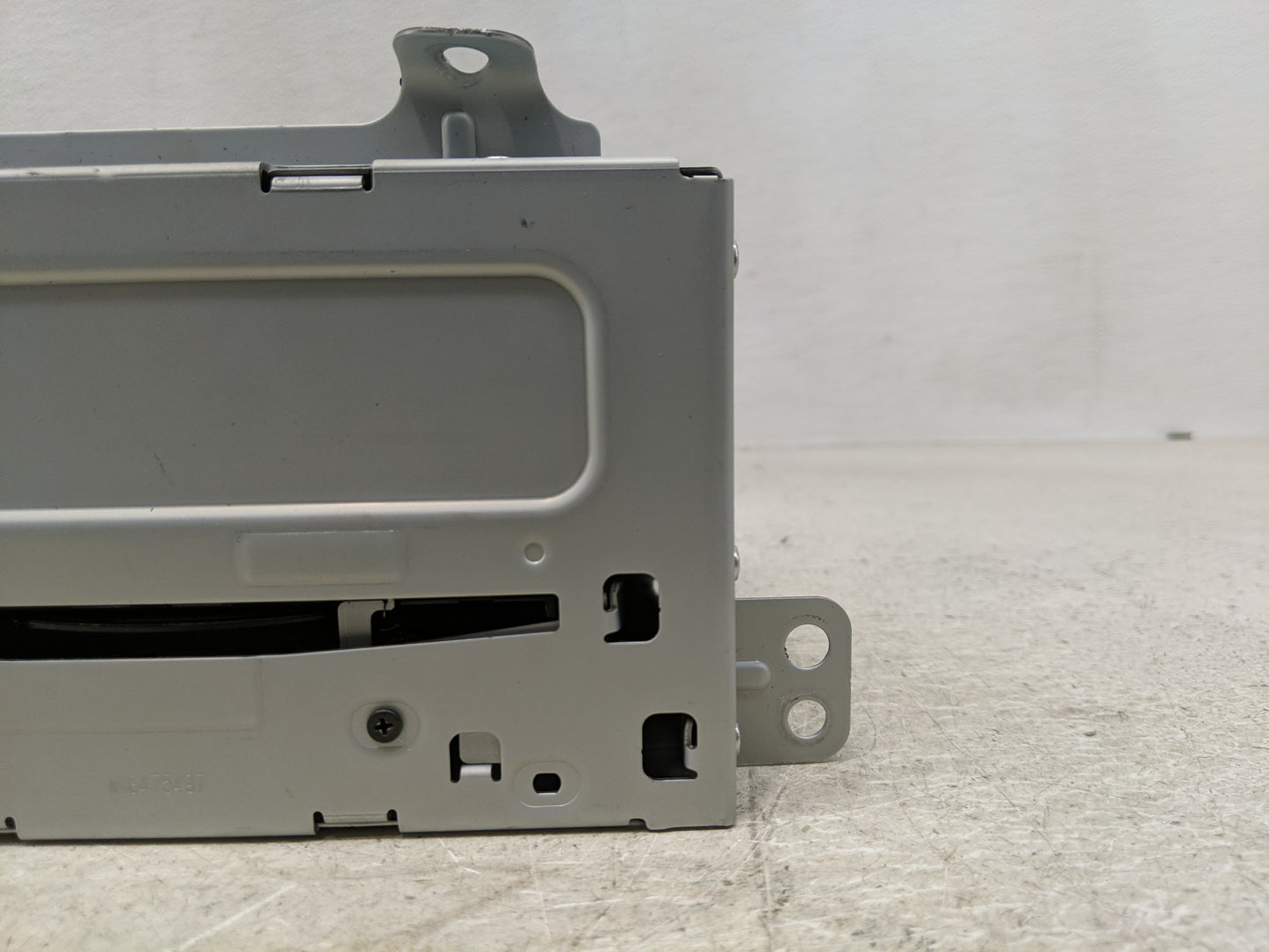 2011-2012 Chevrolet Cruze Radio AM FM Cd Player Receiver Replacement P/N:20983517 Fits Fits 2010 2011 2012 OEM Used Auto Par