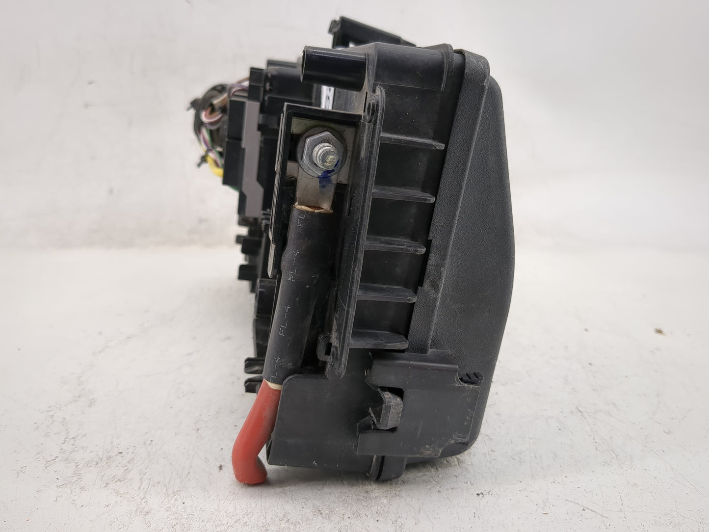 2011-2014 Chevrolet Cruze Fusebox Fuse Box Panel Relay Module P/N:95216200 02 Fits Fits 2011 2012 2013 2014 OEM Used Auto Pa