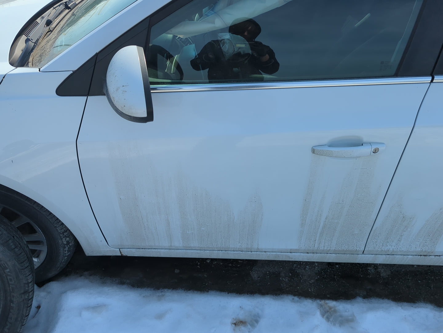 2011-2012 Chevrolet Cruze Driver Front Door Oem 1366186 - Oemusedautoparts1.com