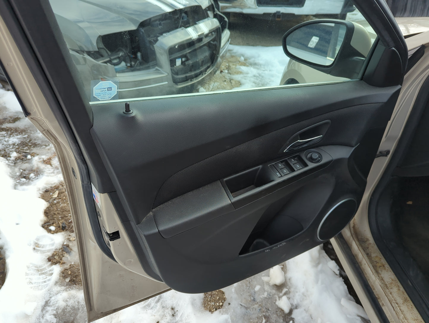 2011 Chevrolet Cruze Front Left Driver Interior Door Panel Trim 1368187 - Oemusedautoparts1.com