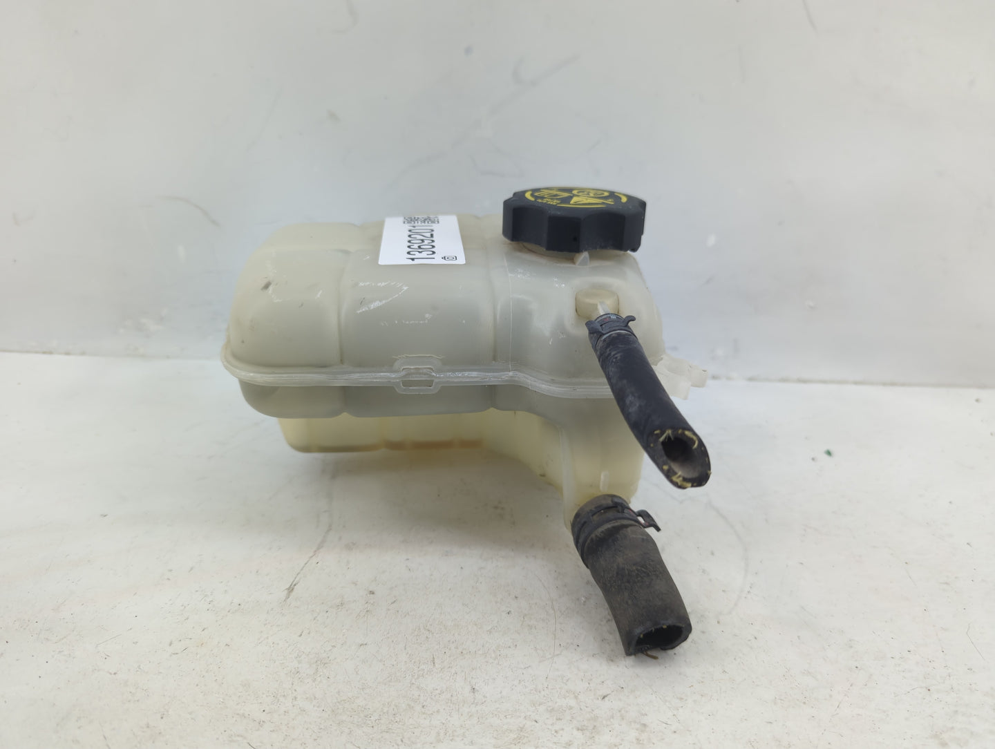 2011 Chevrolet Cruze Radiator Coolant Overflow Expansion Tank Bottle 1369201 - Oemusedautoparts1.com