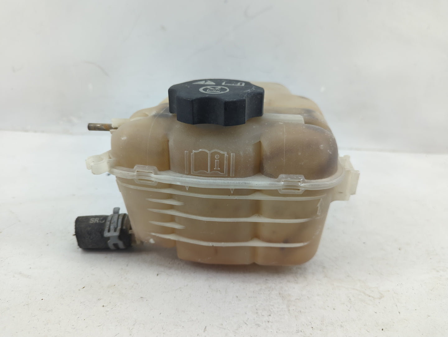 2011 Chevrolet Cruze Radiator Coolant Overflow Expansion Tank Bottle 1369254 - Oemusedautoparts1.com