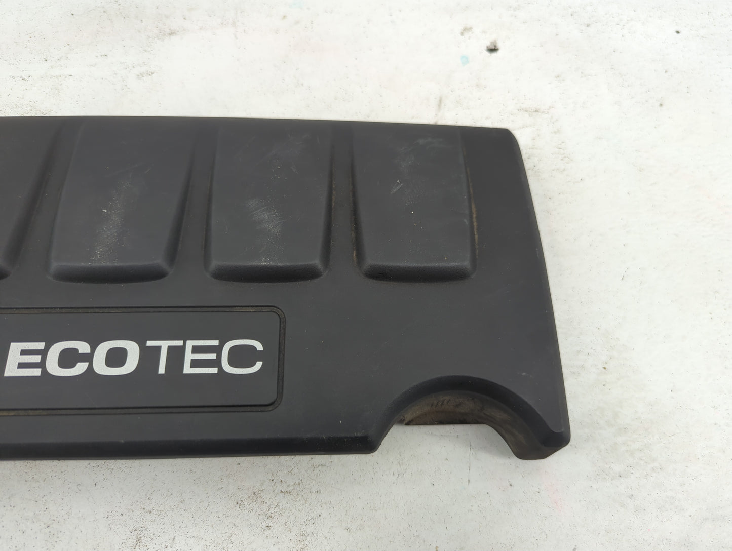 2011 Chevrolet Cruze Engine Cover - Oemusedautoparts1.com