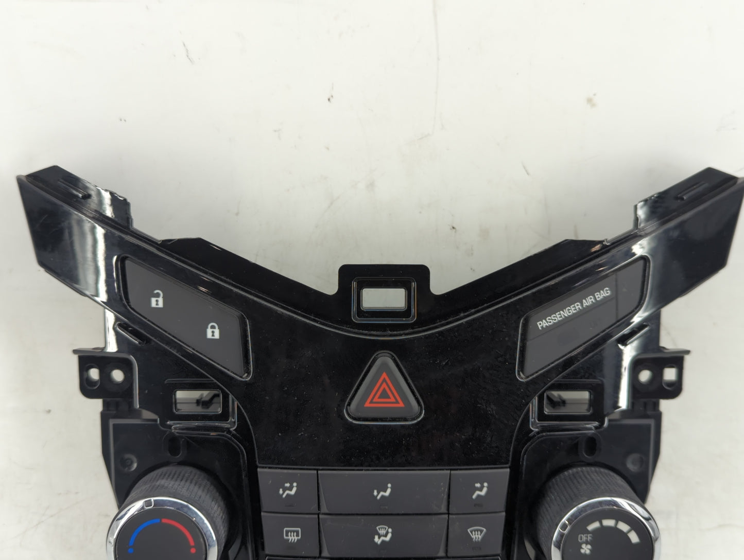 2011-2012 Chevrolet Cruze Climate Control Module Temperature AC/Heater Replacement P/N:95017054 Fits Fits 2011 2012 OEM Used