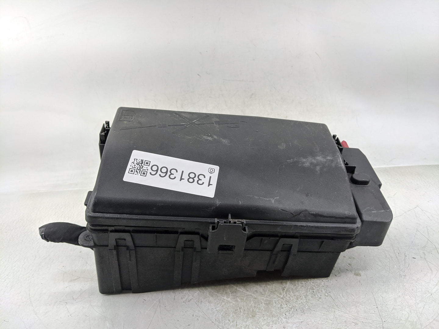 2011-2012 Chevrolet Cruze Fusebox Fuse Box Panel Relay Module P/N:13222782 Fits Fits 2011 2012 2013 2014 OEM Used Auto Parts