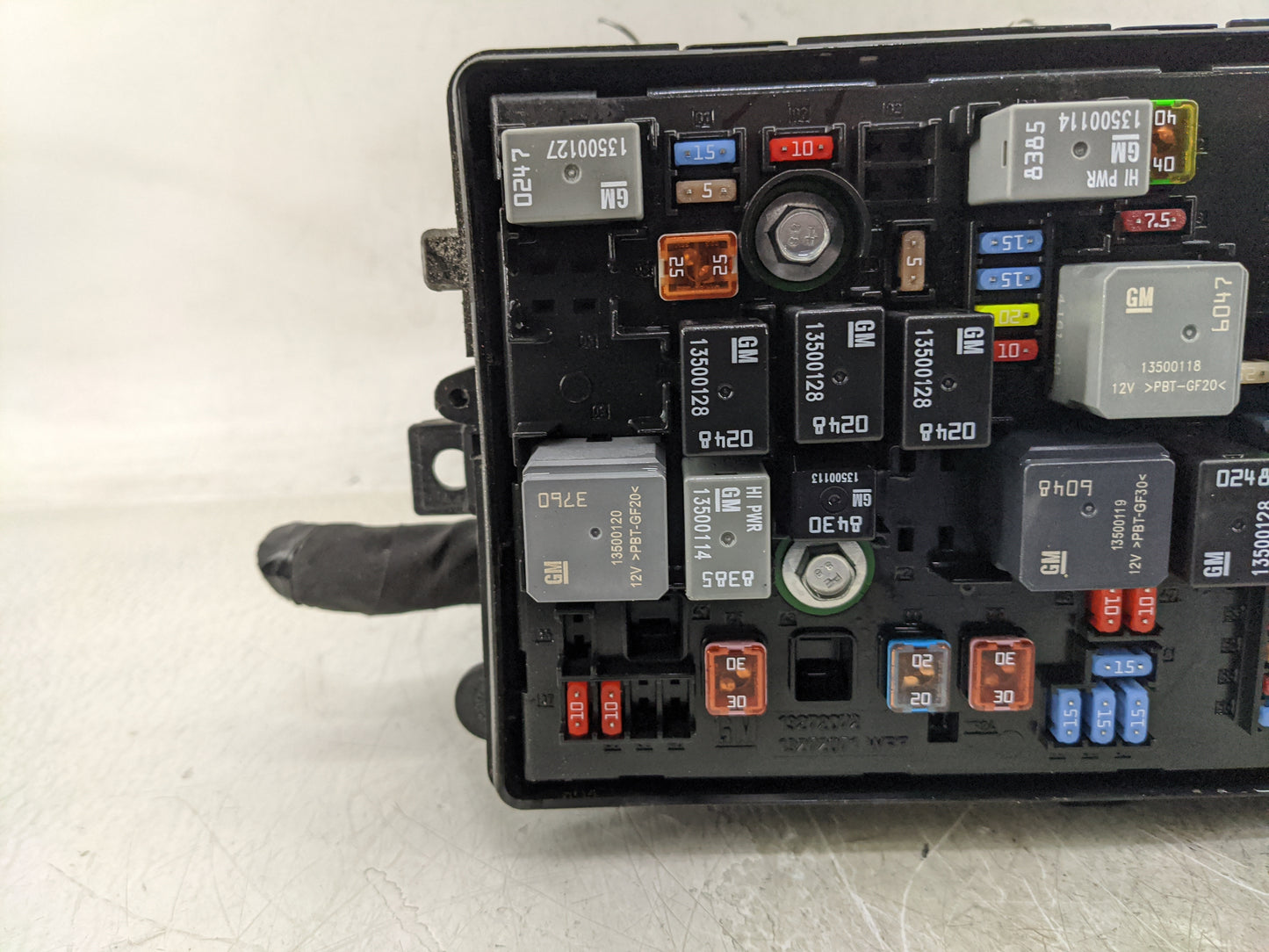 2011-2012 Chevrolet Cruze Fusebox Fuse Box Panel Relay Module P/N:13222782 Fits Fits 2011 2012 2013 2014 OEM Used Auto Parts