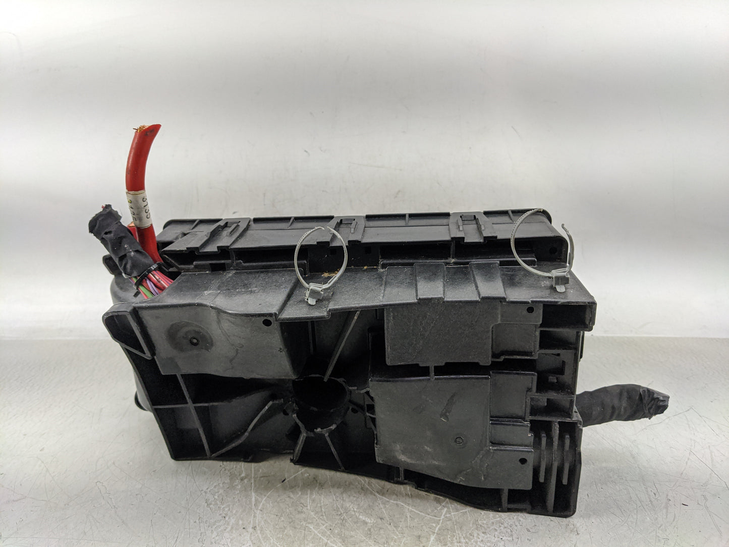 2011-2012 Chevrolet Cruze Fusebox Fuse Box Panel Relay Module P/N:13222782 Fits Fits 2011 2012 2013 2014 OEM Used Auto Parts