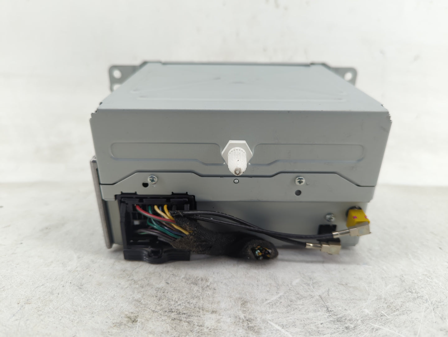 2011-2012 Chevrolet Cruze Radio AM FM Cd Player Receiver Replacement P/N:20983517 Fits Fits 2010 2011 2012 OEM Used Auto Par