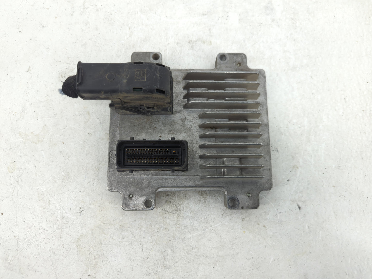 2011-2012 Chevrolet Cruze PCM Engine Control Computer ECU ECM PCU OEM P/N:12644530 Fits Fits 2009 2010 2011 2012 2013 2014 O