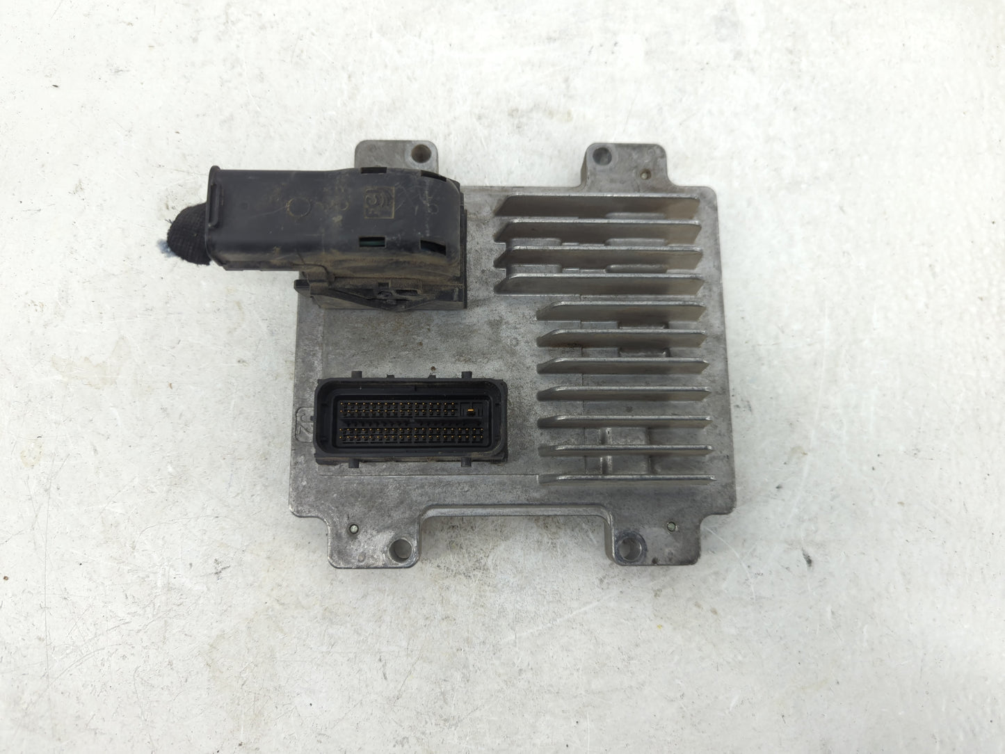 2011-2012 Chevrolet Cruze PCM Engine Control Computer ECU ECM PCU OEM P/N:12644530 Fits Fits 2009 2010 2011 2012 2013 2014 O