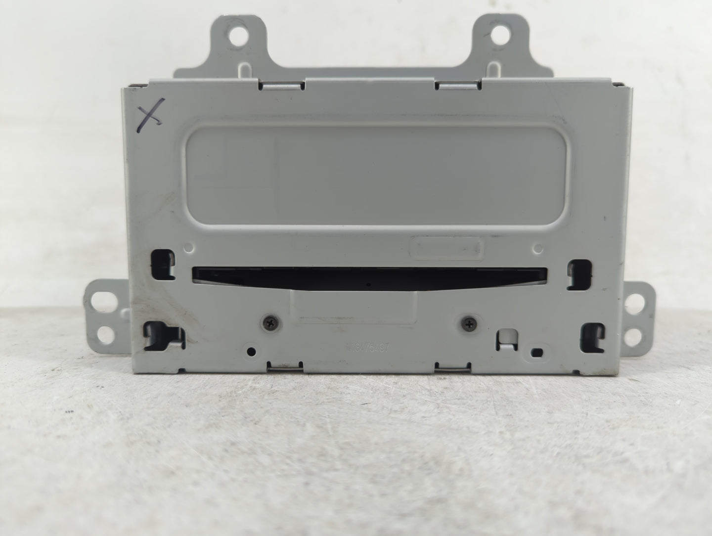 2011-2012 Chevrolet Cruze Radio AM FM Cd Player Receiver Replacement P/N:20983517 Fits Fits 2010 2011 2012 OEM Used Auto Par
