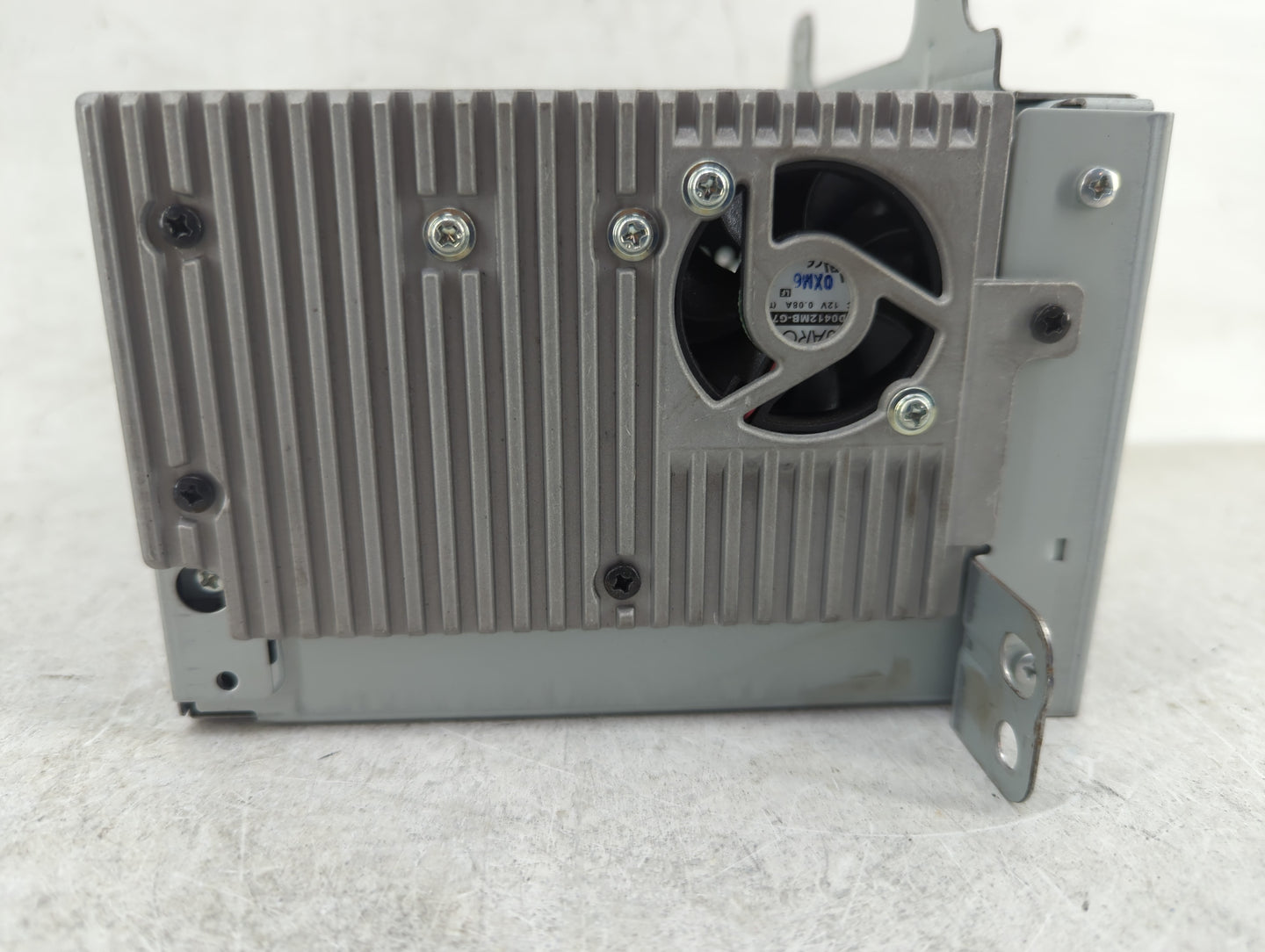 2011-2012 Chevrolet Cruze Radio AM FM Cd Player Receiver Replacement P/N:20983517 Fits Fits 2010 2011 2012 OEM Used Auto Par