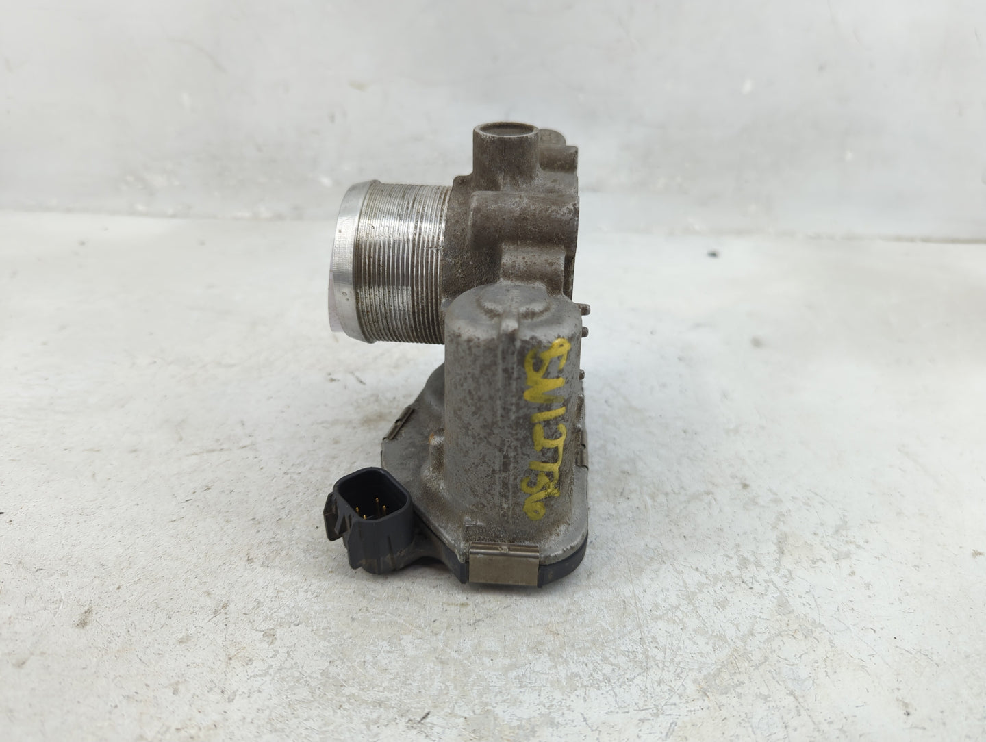 2011-2016 Chevrolet Cruze Throttle Body P/N:55565489 Fits Fits 2011 2012 2013 2014 2015 2016 2017 2018 2019 2020 2021 OEM Us