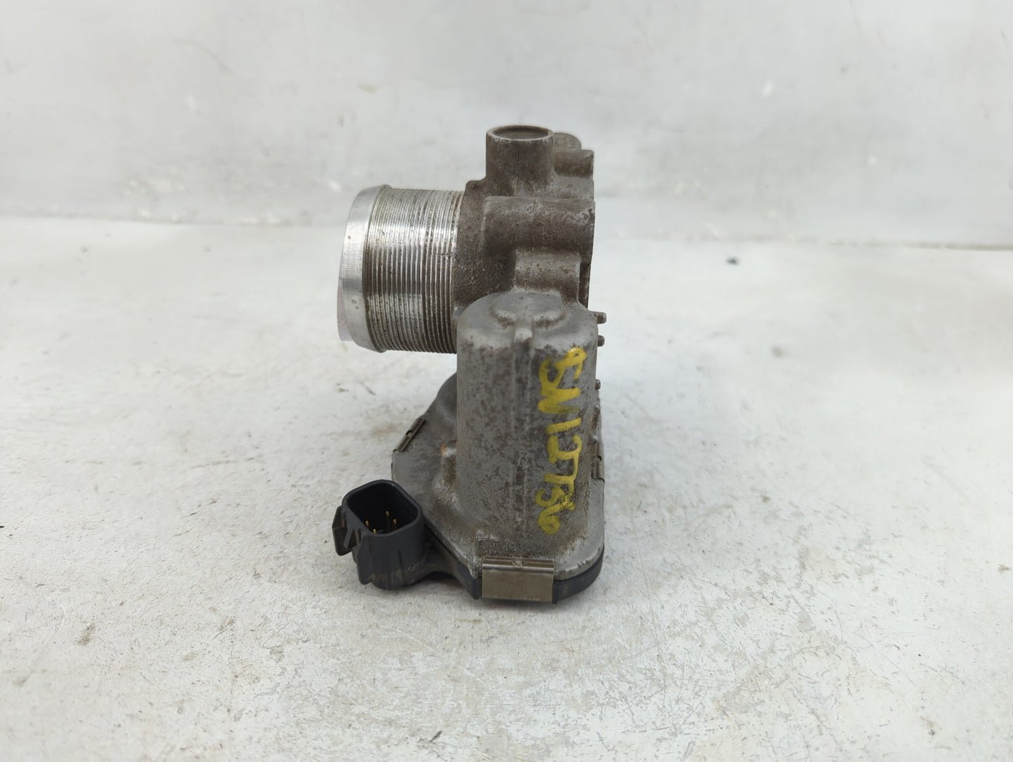 2011-2016 Chevrolet Cruze Throttle Body P/N:55565489 Fits Fits 2011 2012 2013 2014 2015 2016 2017 2018 2019 2020 2021 OEM Us