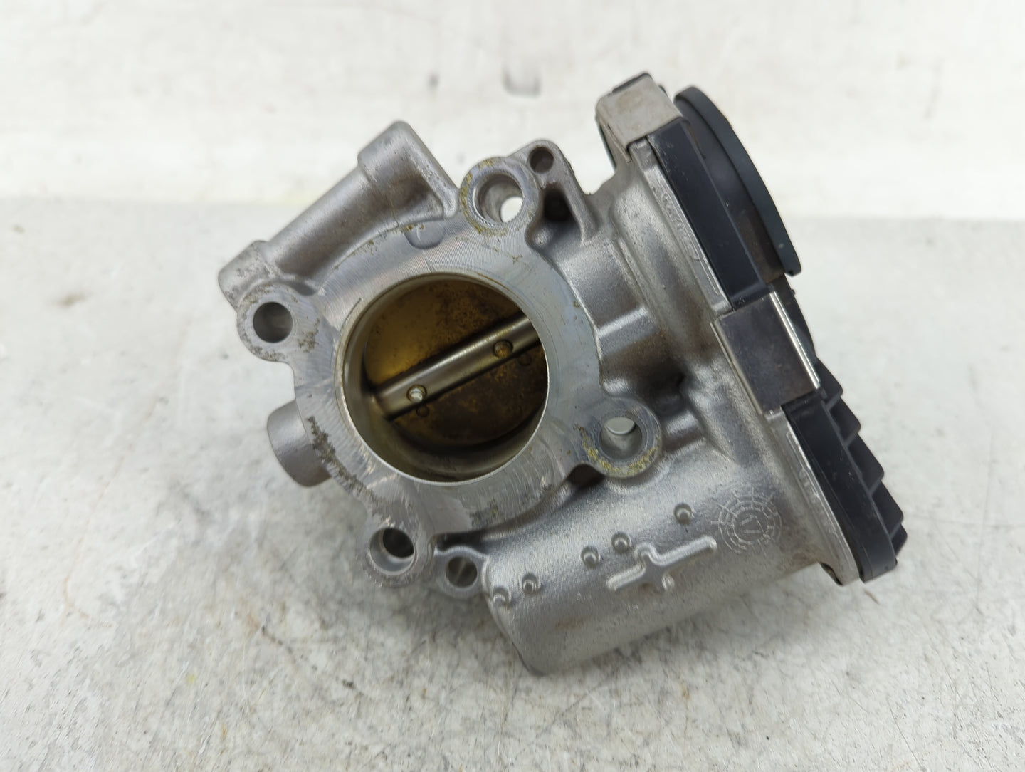 2011-2016 Chevrolet Cruze Throttle Body P/N:55565489 Fits Fits 2011 2012 2013 2014 2015 2016 2017 2018 2019 2020 2021 OEM Us