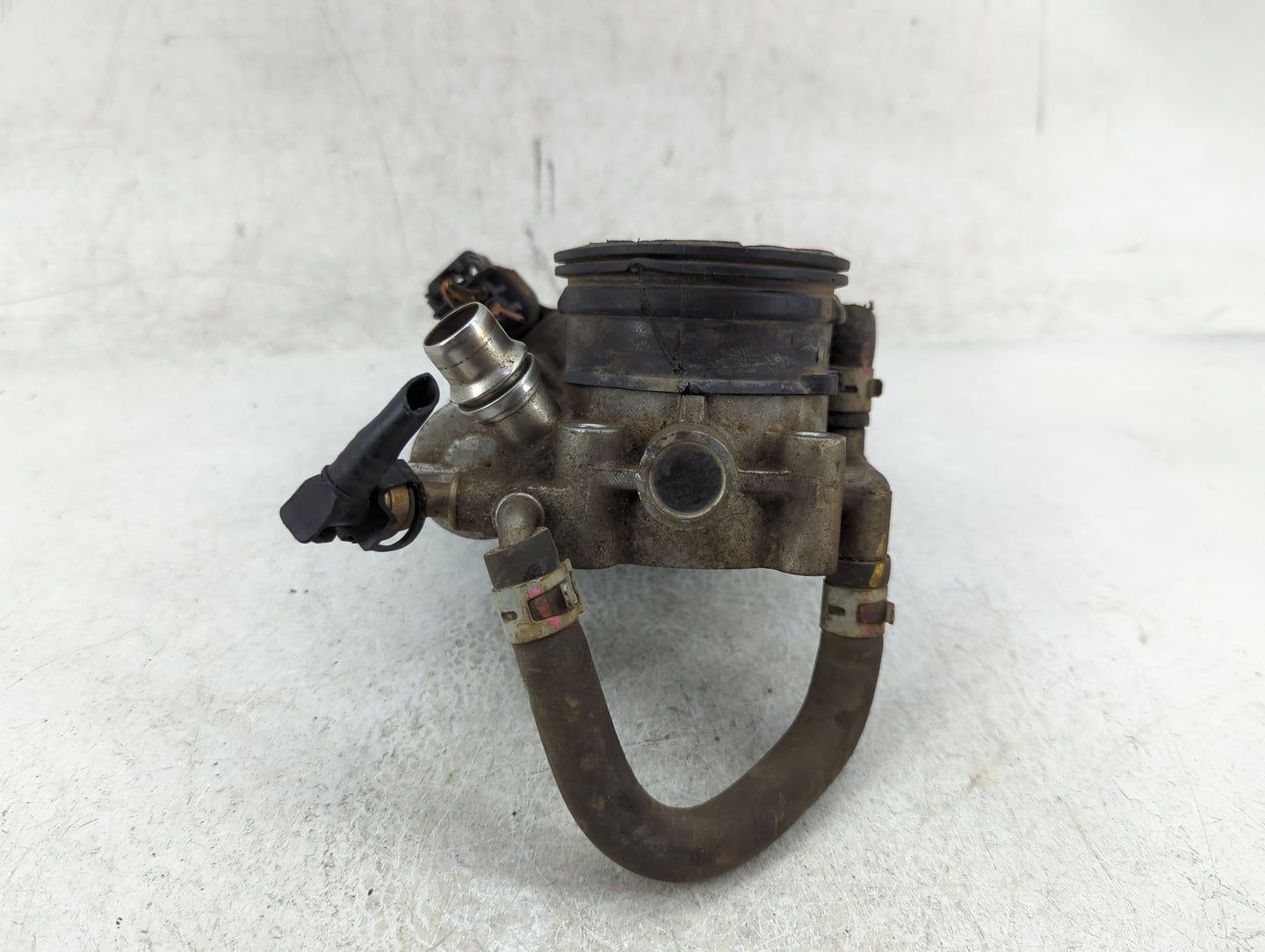 2011-2016 Chevrolet Cruze Throttle Body P/N:0 280 750 562 55 577 375 Fits Fits 2009 2010 2011 2012 2013 2014 2015 2016 2017 