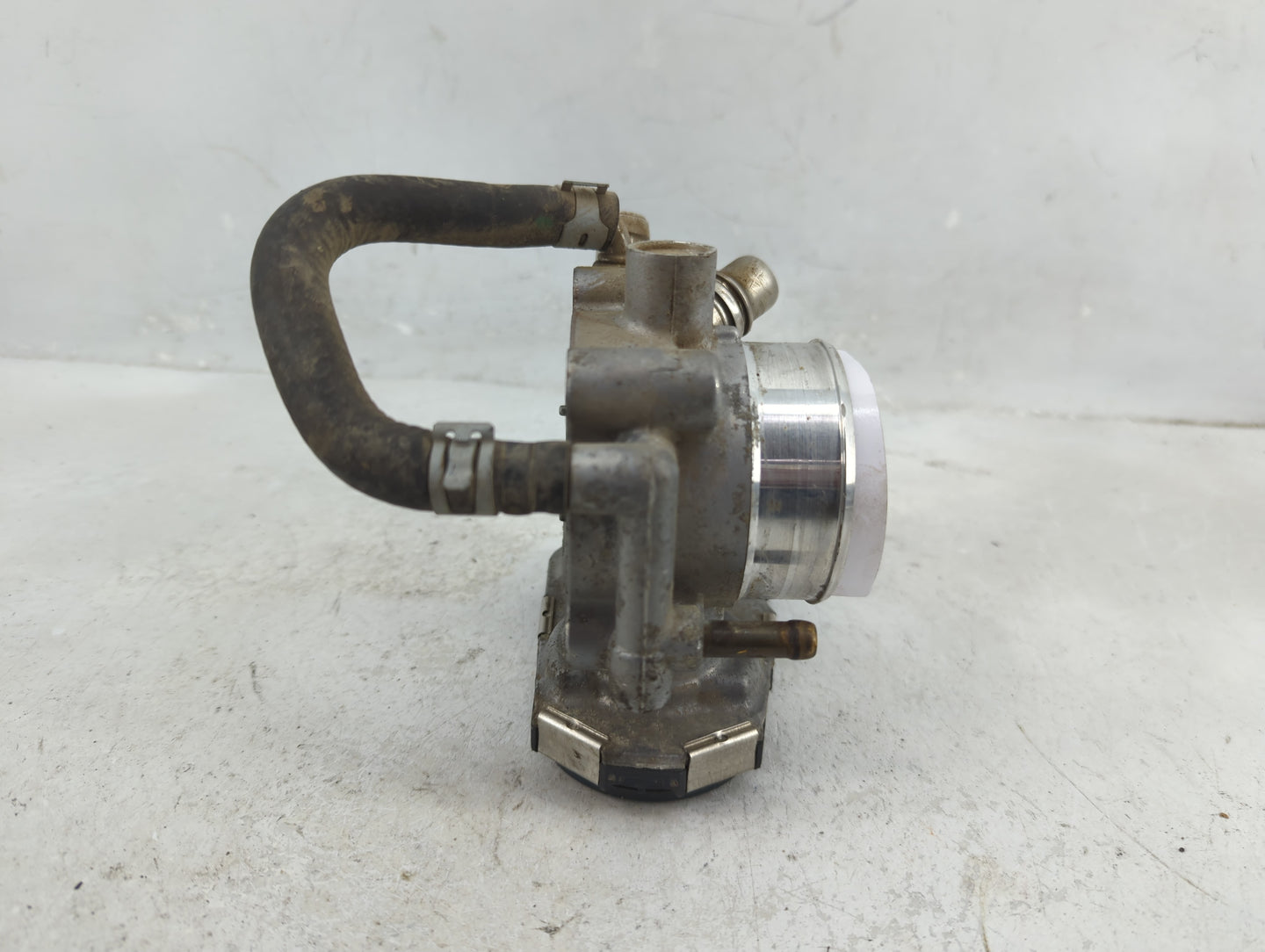 2011-2016 Chevrolet Cruze Throttle Body P/N:0 280 750 244 55561495 Fits Fits 2009 2010 2011 2012 2013 2014 2015 2016 2017 20