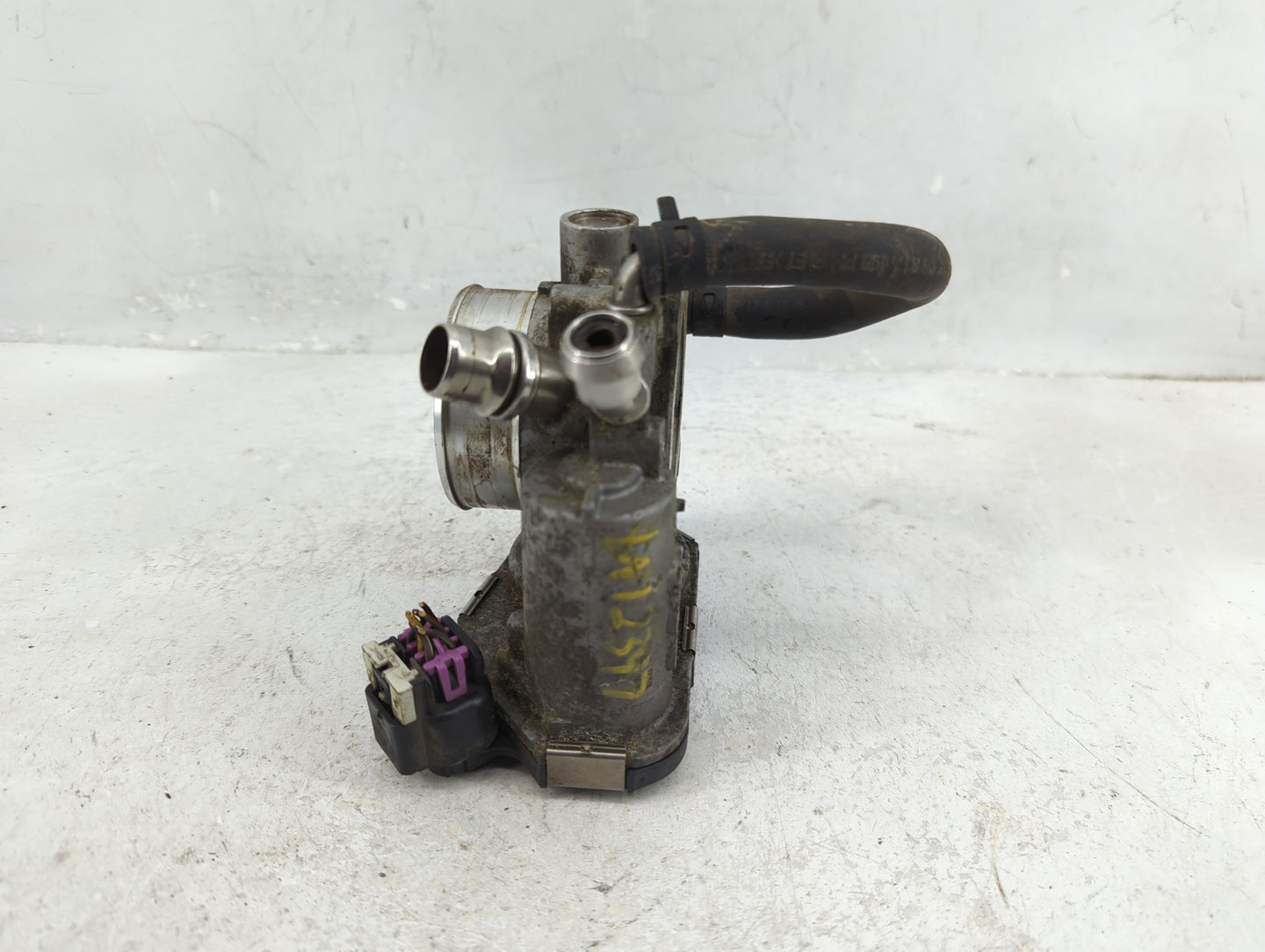 2011-2016 Chevrolet Cruze Throttle Body P/N:55 577 375 0 280 750 244 Fits Fits 2009 2010 2011 2012 2013 2014 2015 2016 2017 