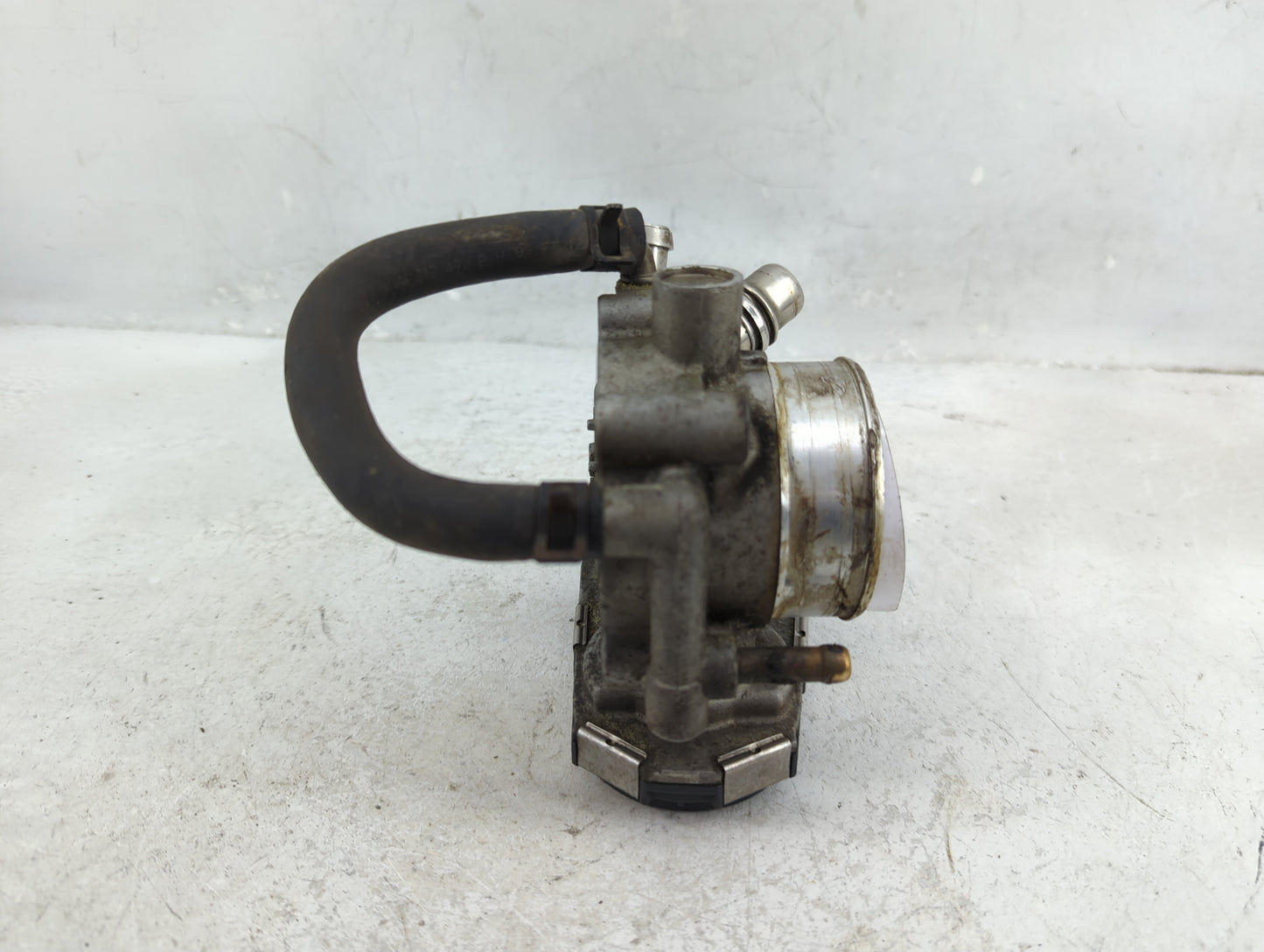 2011-2016 Chevrolet Cruze Throttle Body P/N:55 577 375 0 280 750 244 Fits Fits 2009 2010 2011 2012 2013 2014 2015 2016 2017 