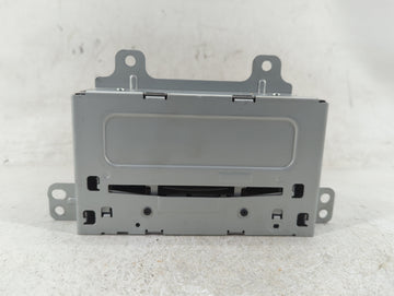 2011-2012 Chevrolet Cruze Radio AM FM Cd Player Receiver Replacement Fits Fits 2010 2011 2012 OEM Used Auto Parts - Oemuseda