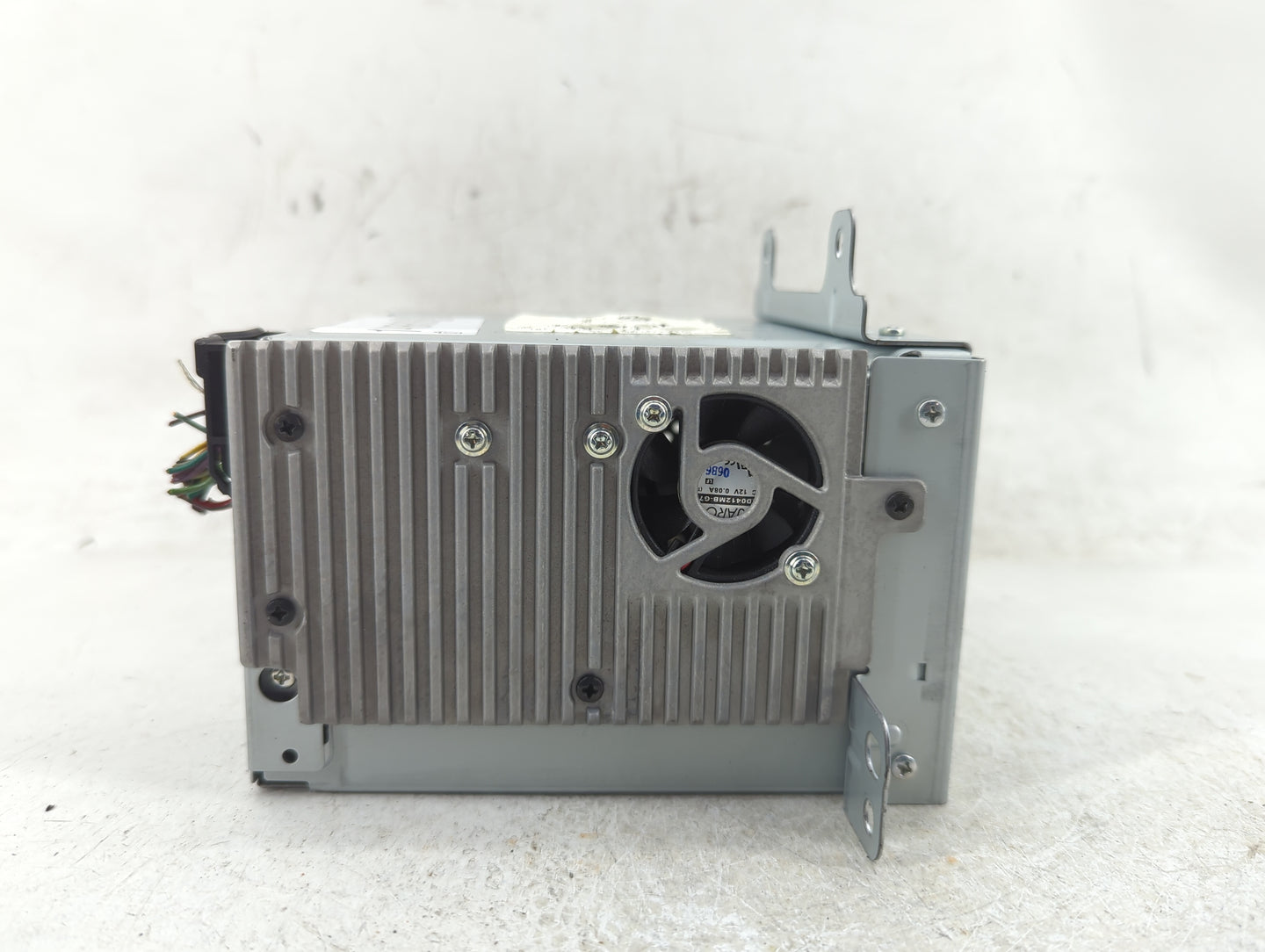 2011-2012 Chevrolet Cruze Radio AM FM Cd Player Receiver Replacement Fits Fits 2010 2011 2012 OEM Used Auto Parts - Oemuseda