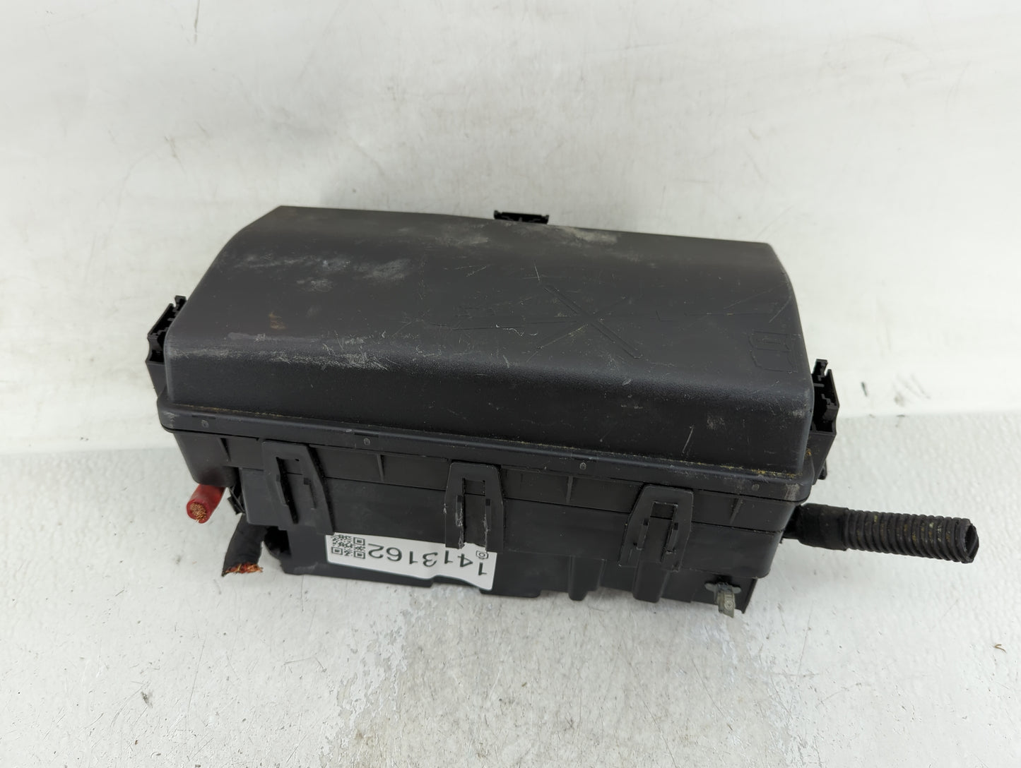 2011-2014 Chevrolet Cruze Fusebox Fuse Box Panel Relay Module P/N:95442176-02 Fits Fits 2011 2012 2013 2014 OEM Used Auto Pa