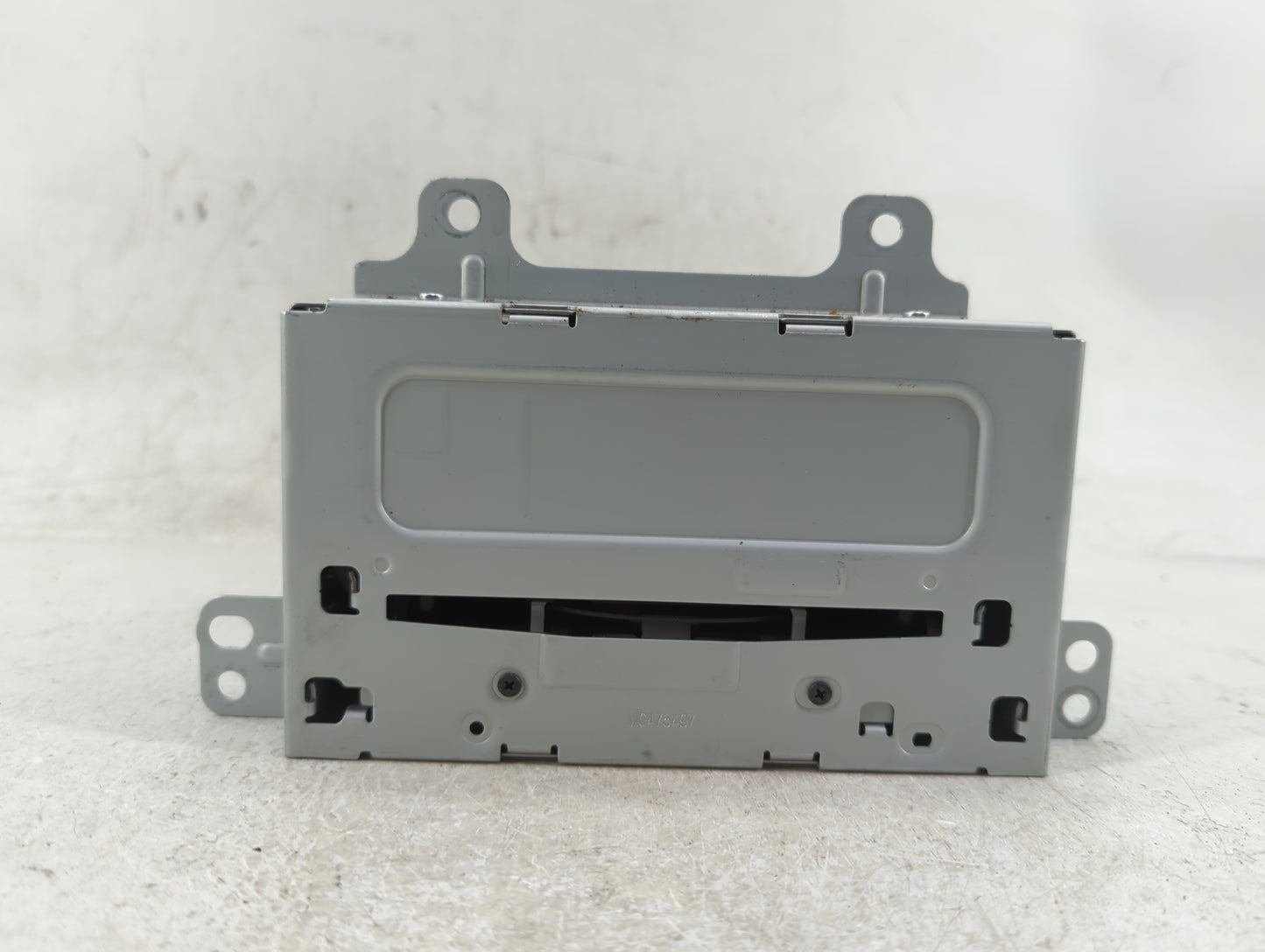 2011-2012 Chevrolet Cruze Radio AM FM Cd Player Receiver Replacement P/N:22815634 Fits Fits 2010 2011 2012 OEM Used Auto Par