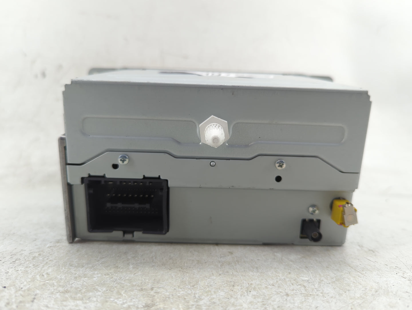 2011-2012 Chevrolet Cruze Radio AM FM Cd Player Receiver Replacement P/N:22815634 Fits Fits 2010 2011 2012 OEM Used Auto Par