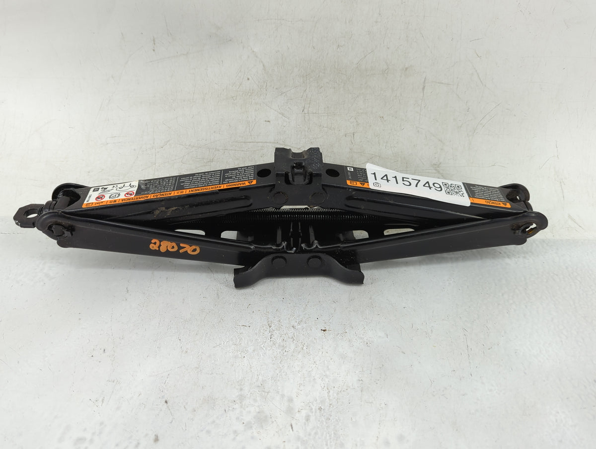 2011 Chevrolet Cruze Spare Scissor Car Jack 1415749 - Oemusedautoparts1.com