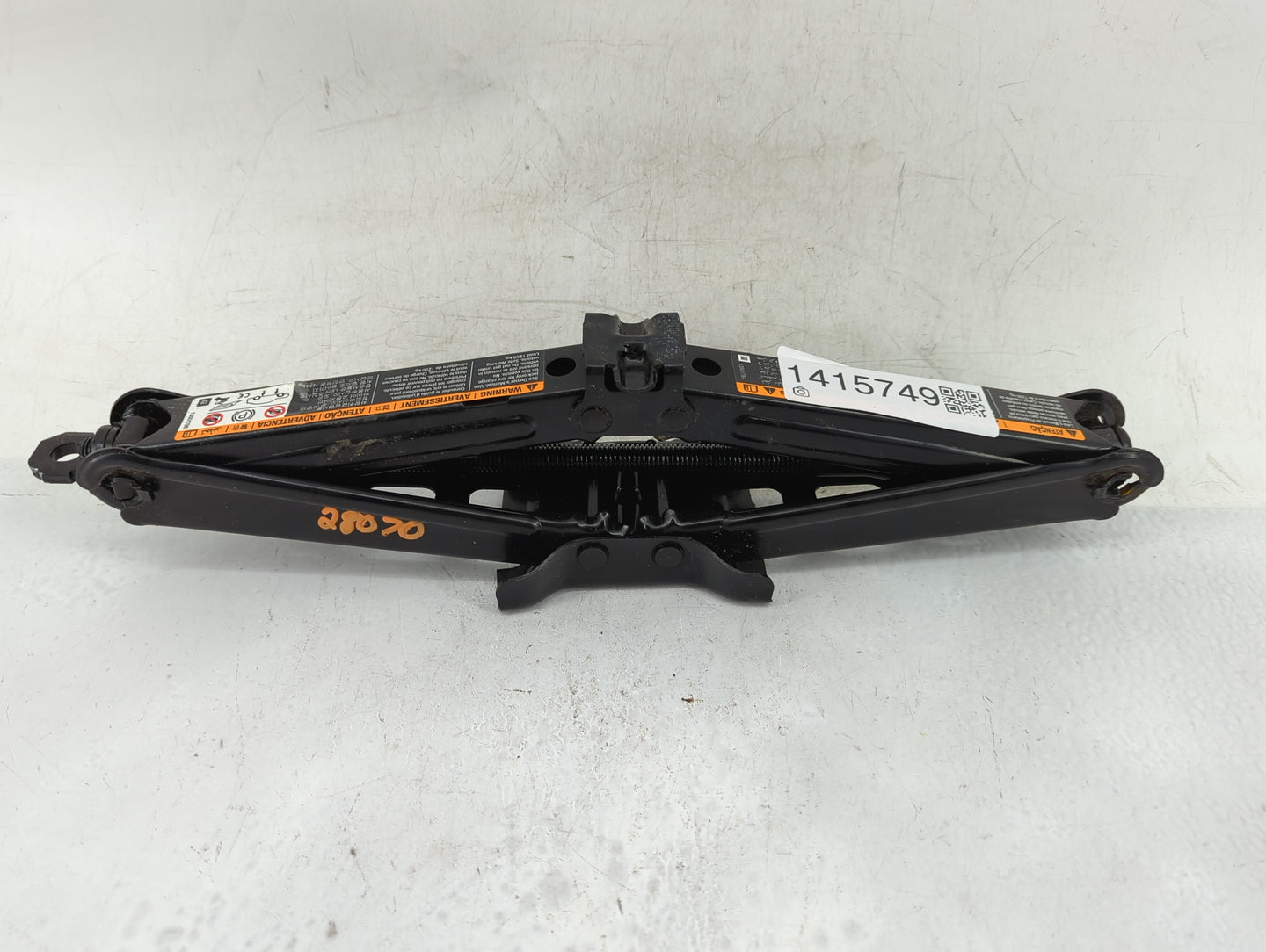 2011 Chevrolet Cruze Spare Scissor Car Jack - Oemusedautoparts1.com