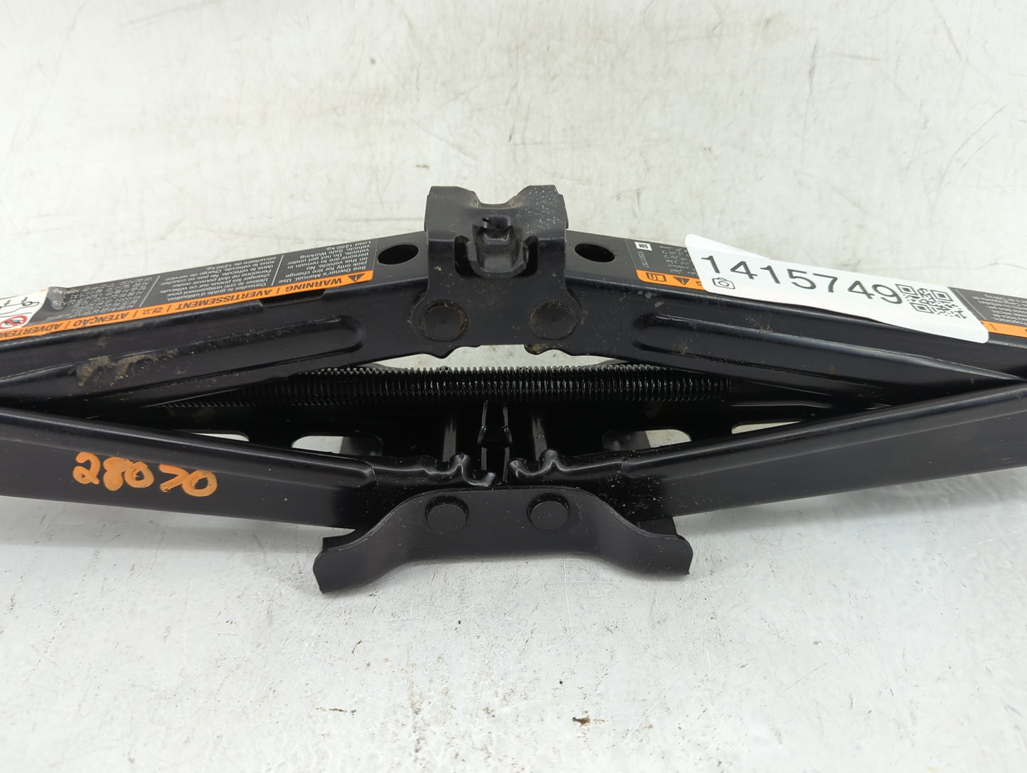 2011 Chevrolet Cruze Spare Scissor Car Jack - Oemusedautoparts1.com