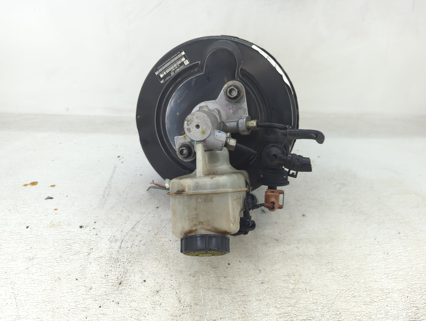 2011-2016 Chevrolet Cruze Power Brake Booster Oem 1422930 - Oemusedautoparts1.com
