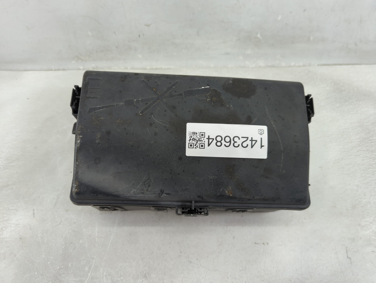 2011-2014 Chevrolet Cruze Fusebox Fuse Box Panel Relay Module P/N:812461952 Fits Fits 2011 2012 2013 2014 OEM Used Auto Part