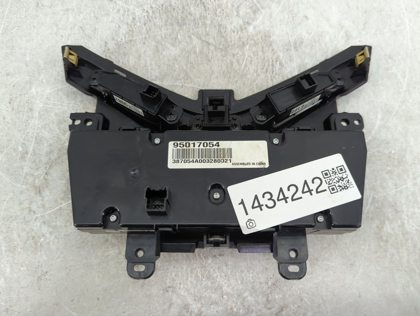 2011-2012 Chevrolet Cruze Climate Control Module Temperature AC/Heater Replacement P/N:95017054 387054A003280021 Fits OEM Us