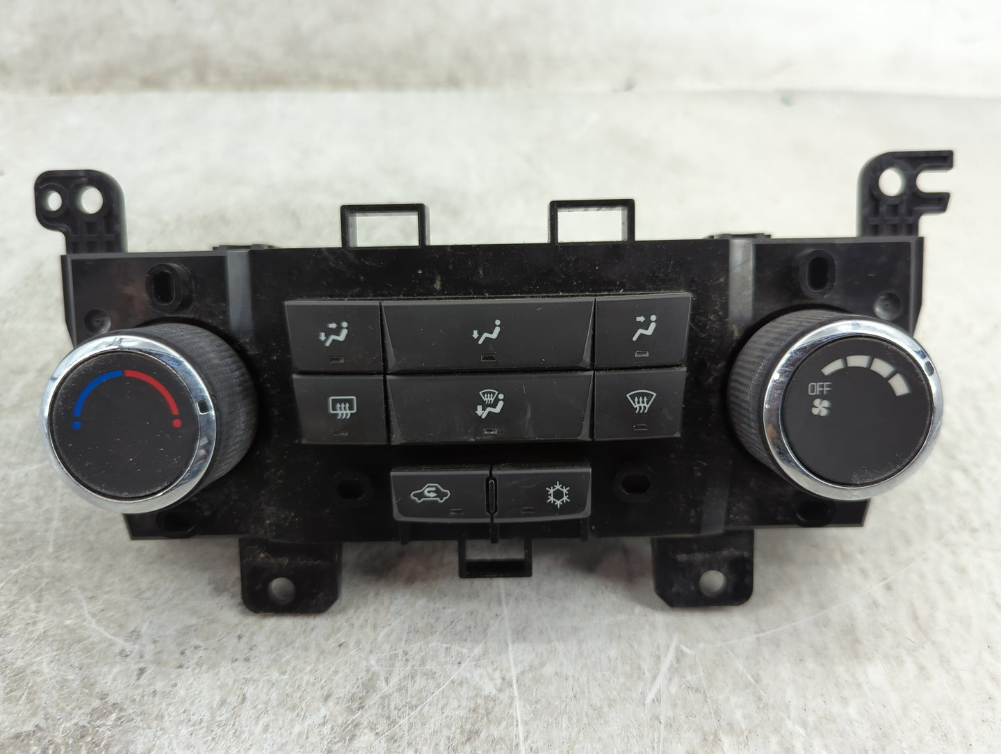 2011-2012 Chevrolet Cruze Climate Control Module Temperature AC/Heater Replacement P/N:95017054 387054A003475574 Fits OEM Us
