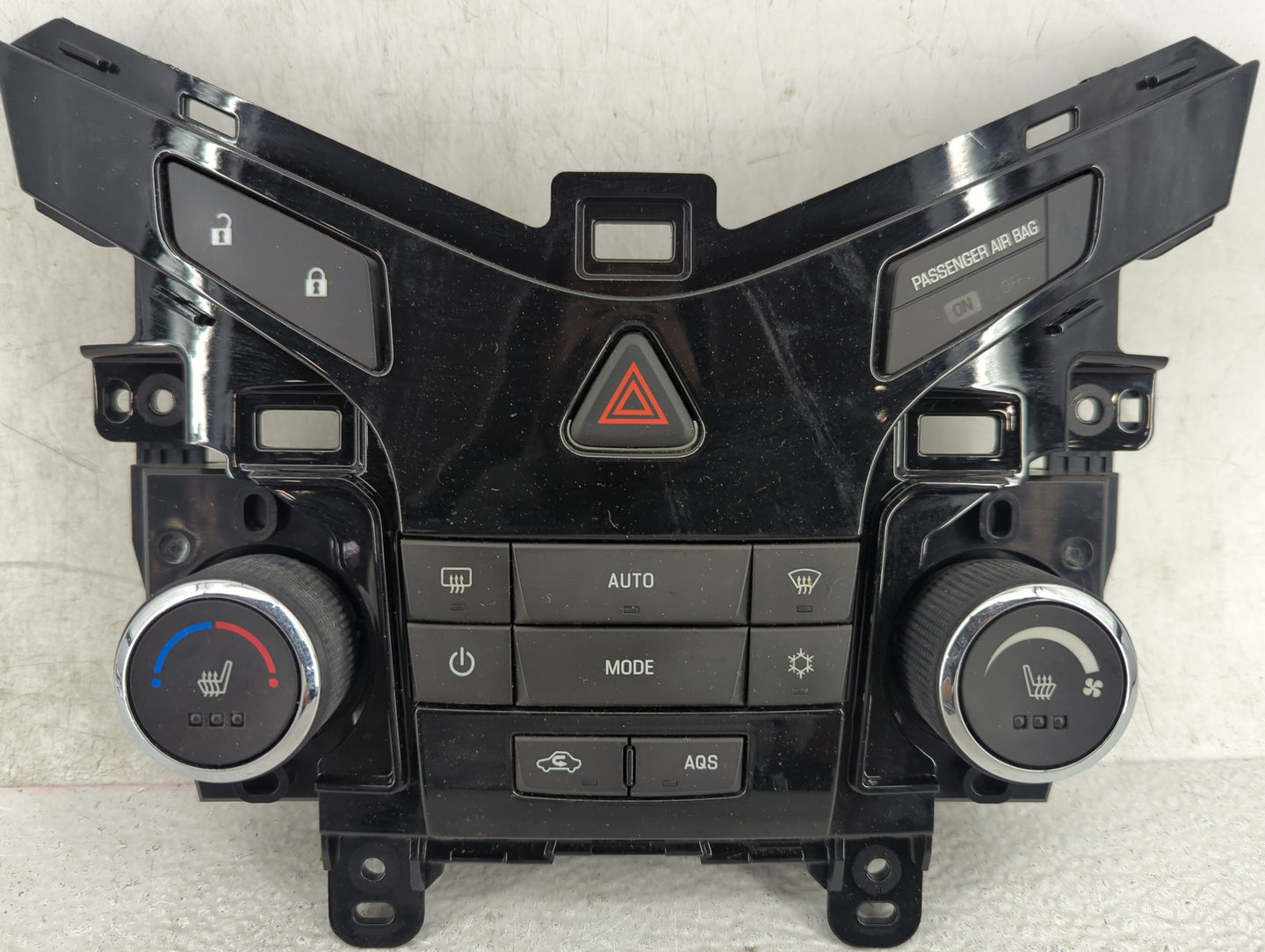 2011-2015 Chevrolet Cruze Climate Control Module Temperature AC/Heater Replacement P/N:95952721 382721A002260204 Fits OEM Us