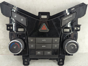compare product 2011-2015 Chevrolet Cruze Climate Control Module Temperature AC/Heater Replacement P/N:95952721 382721A002260204 Fits OEM Used Auto Parts