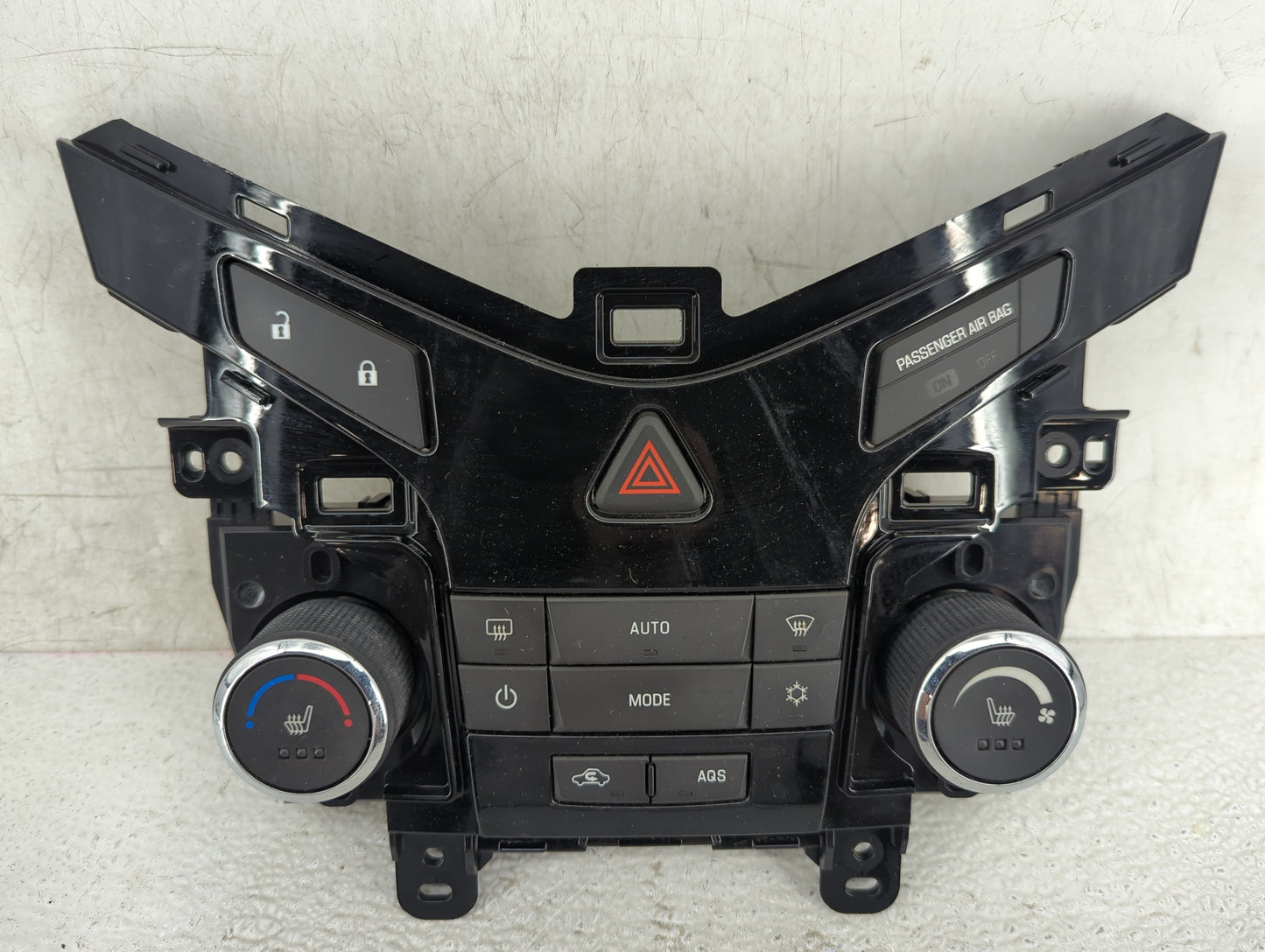 2011-2015 Chevrolet Cruze Climate Control Module Temperature AC/Heater Replacement P/N:95952721 382721A002260204 Fits OEM Us