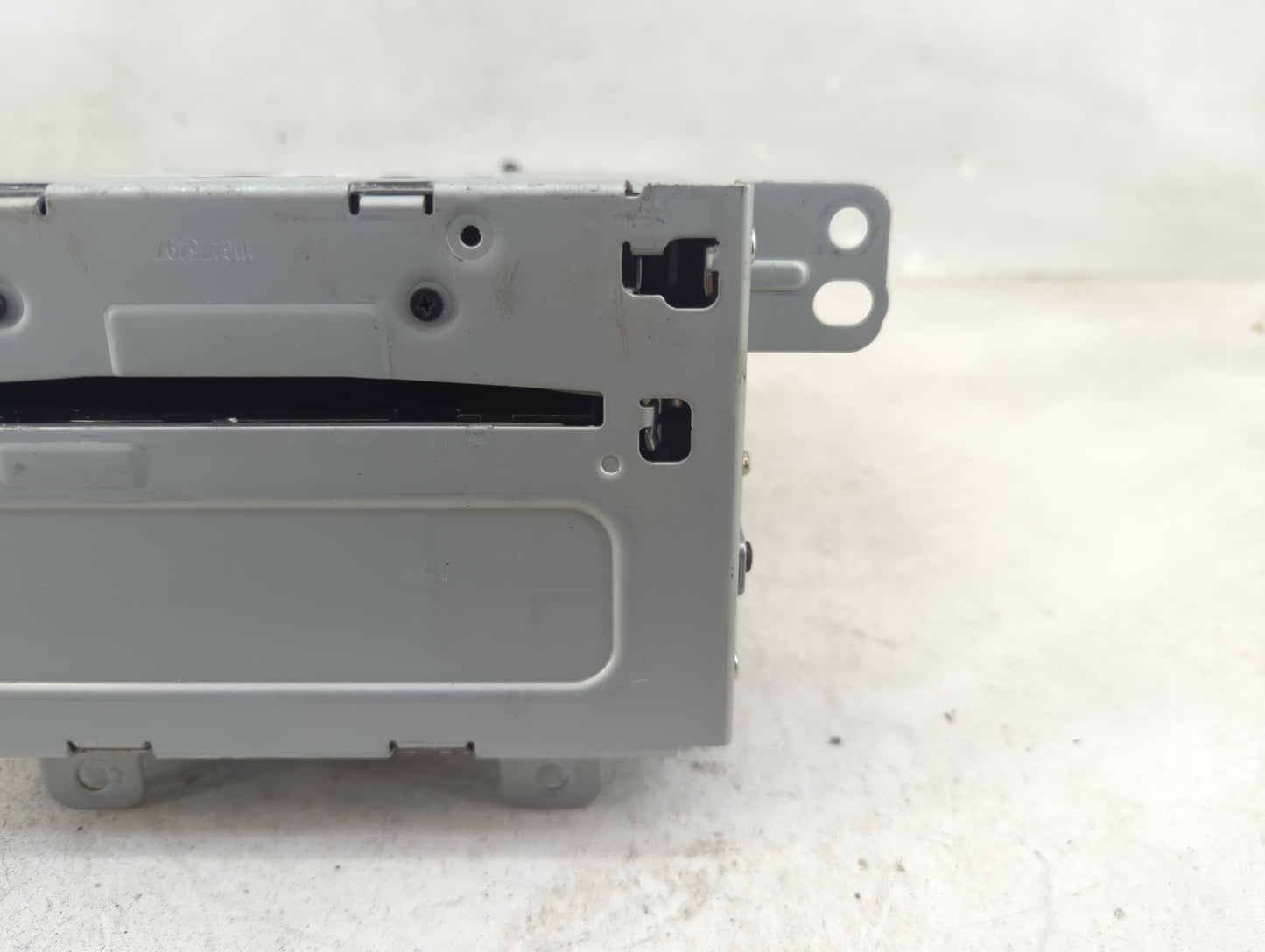 2011-2012 Chevrolet Cruze Radio AM FM Cd Player Receiver Replacement P/N:20983517 CQ-FG5011YC Fits Fits 2010 2011 2012 OEM U