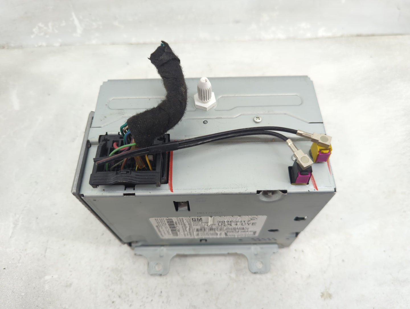 2011-2012 Chevrolet Cruze Radio AM FM Cd Player Receiver Replacement P/N:20983517 CQ-FG5011YC Fits Fits 2010 2011 2012 OEM U