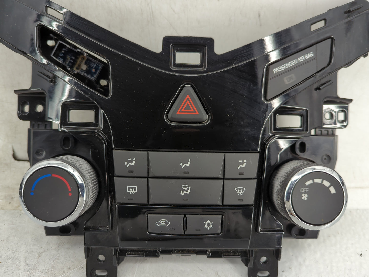 2011-2012 Chevrolet Cruze Climate Control Module Temperature AC/Heater Replacement P/N:95017054 Fits Fits 2011 2012 OEM Used