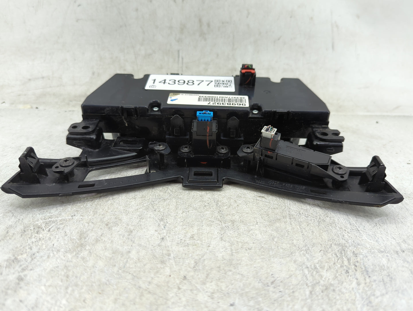 2011-2012 Chevrolet Cruze Climate Control Module Temperature AC/Heater Replacement P/N:96983927 Fits Fits 2011 2012 OEM Used