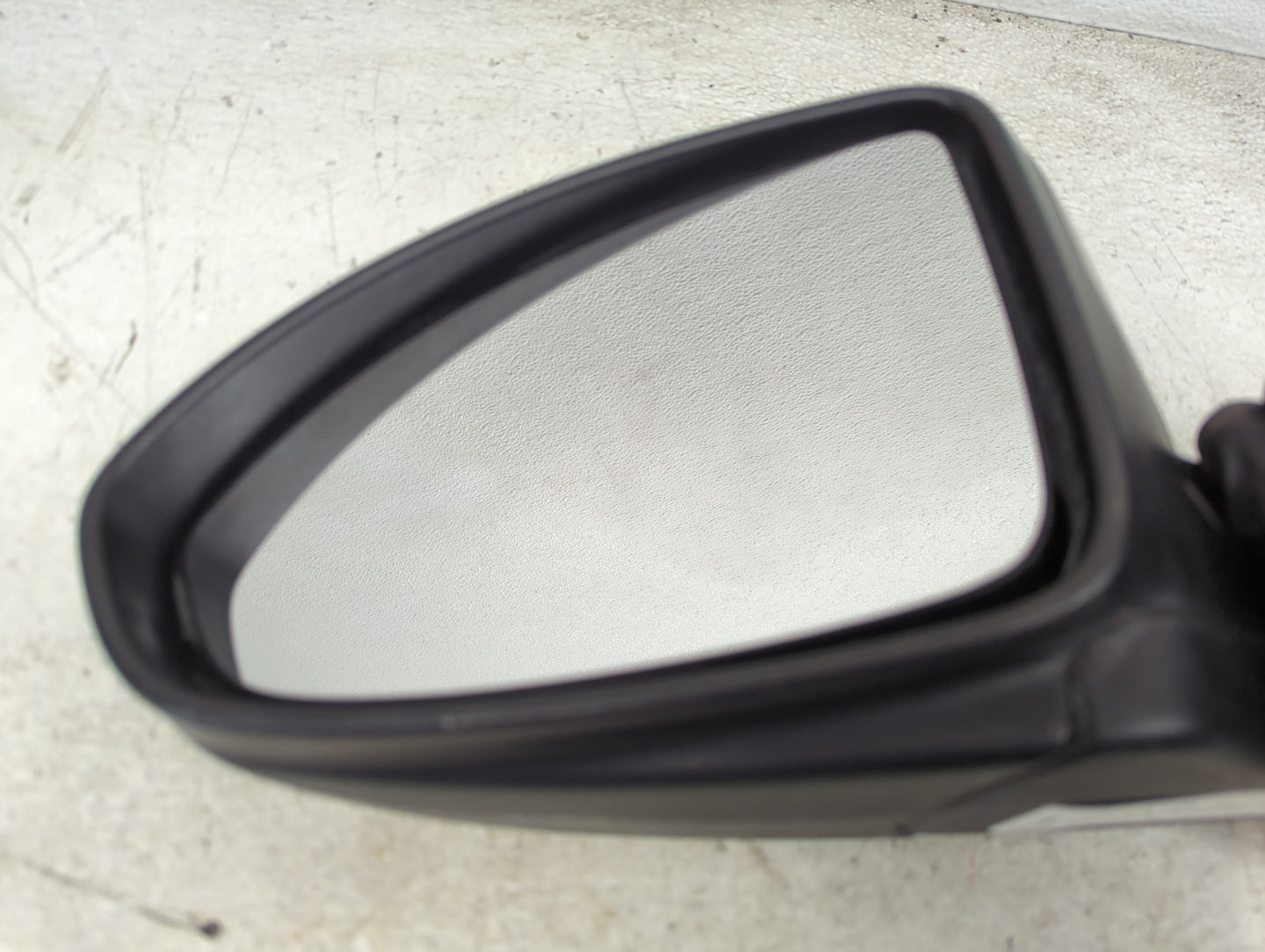 2011-2016 Chevrolet Cruze Driver Side View Mirror - Left Door Mirror OEM Used - Oemusedautoparts1.com