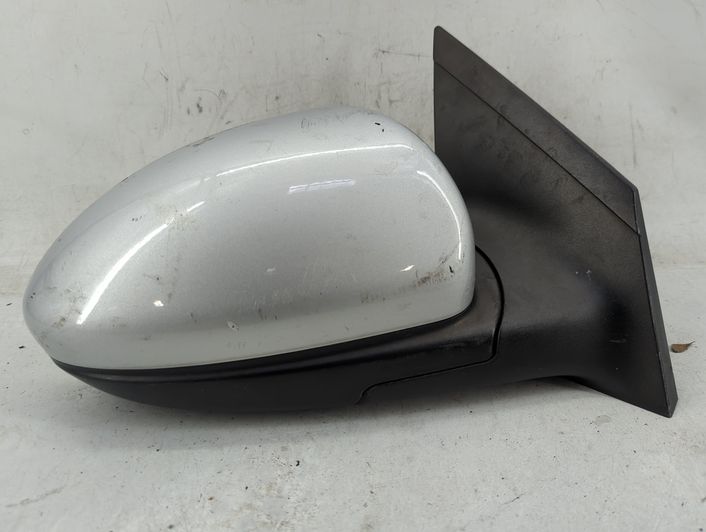 2011-2016 Chevrolet Cruze Driver Side View Mirror - Left Door Mirror OEM Used - Oemusedautoparts1.com