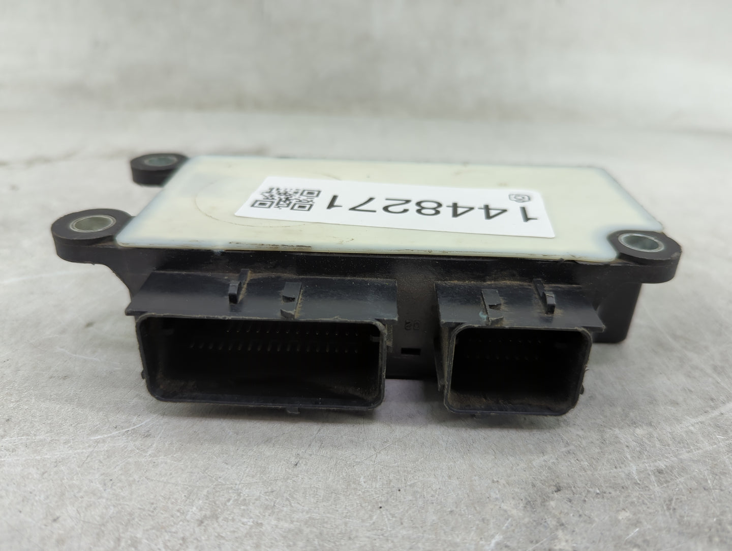 2011-2011 Chevrolet Cruze Safety Restraint Srs Airbag Control Module - Oemusedautoparts1.com