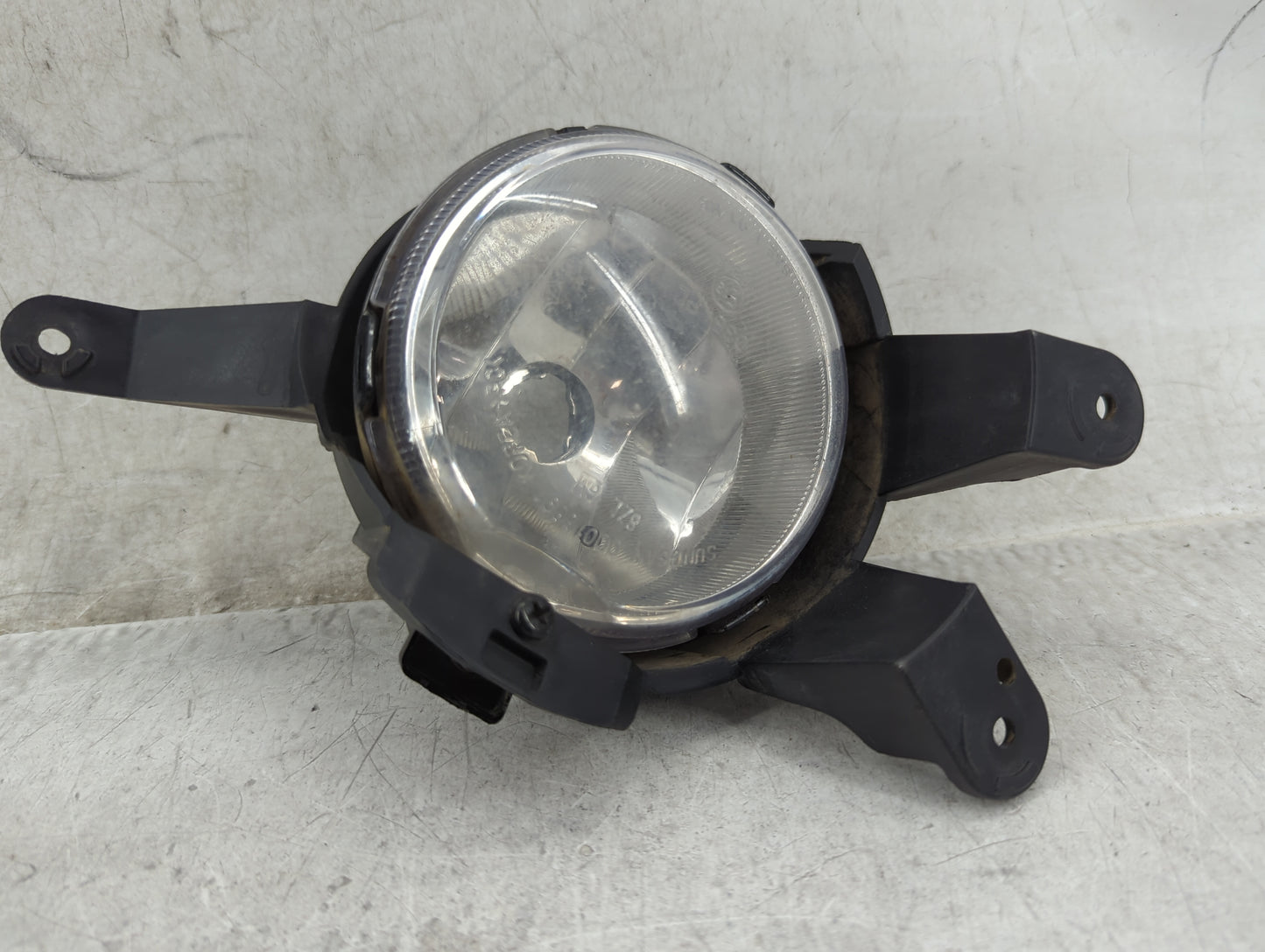 2011-2014 Chevrolet Cruze Driver Left Oem Fog Light Lamp Black - Oemusedautoparts1.com